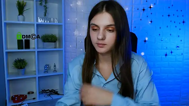 lisa dark  online show from June 2026 12:54:01 PM