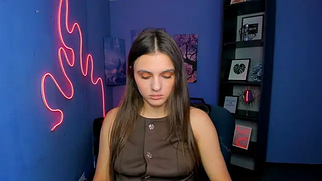lisa dark  online show from May 2026 11:41:01 AM