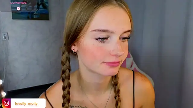 Lovelly molly1 online show from November 2025 02:54:02 PM