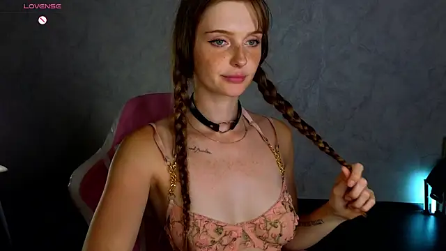 Lovelly molly1 online show from July 2026 06:29:01 PM