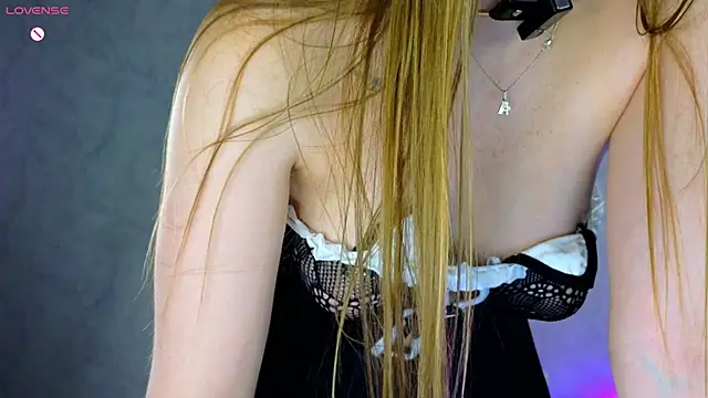 Lovelly molly1 online show from March 2026 05:48:01 PM