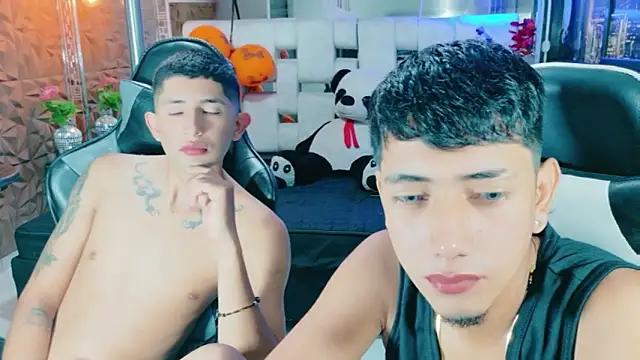 darwinandbrayann online show from November 2025 12:21:02 PM