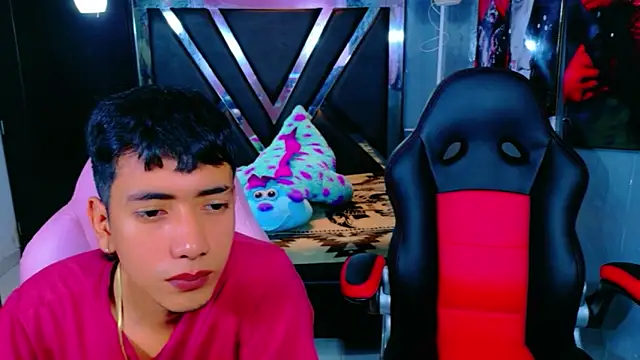 darwinandbrayann online show from November 2025 09:26:01 PM