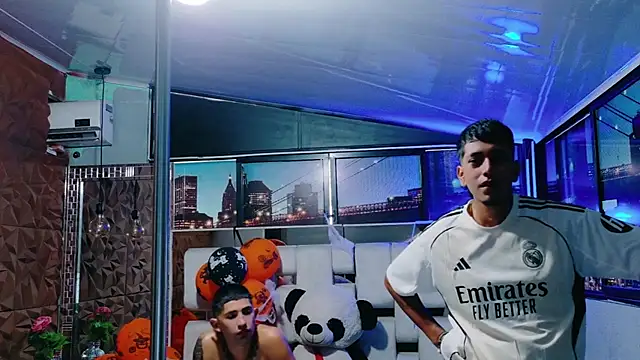 Snapshot of darwinandbrayann chatting on October 2025 12:46:01 PM darwinandbrayann online show from October 2025 12:46:01 PM