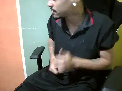 Joao BRL online show from November 2025 10:02:02 PM