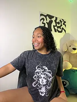 SHAILABROWN online show from November 2025 05:17:02 PM