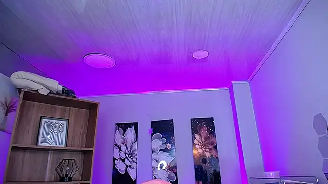 Snapshot of roseefancy19 chatting on January 2026 11:25:02 AM roseefancy19 online show from January 2026 11:25:02 AM