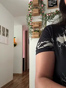 MailynAndNick online show from March 2026 03:27:01 PM