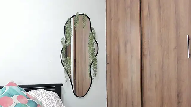 MailynAndNick online show from April 2026 07:31:02 PM