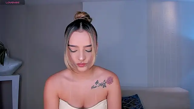 LaurentRosse1 online show from April 2026 08:10:02 PM