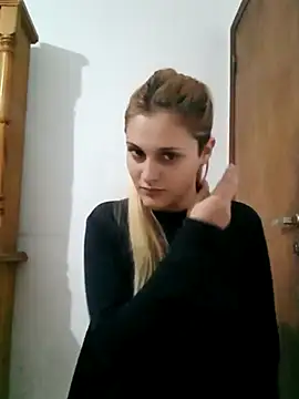 larubia arg online show from November 2025 03:54:02 AM