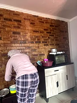 SP1CY MOMMY online show from November 2025 09:24:02 AM