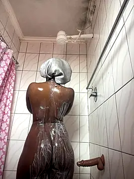 SP1CY MOMMY online show from December 2025 11:23:02 AM