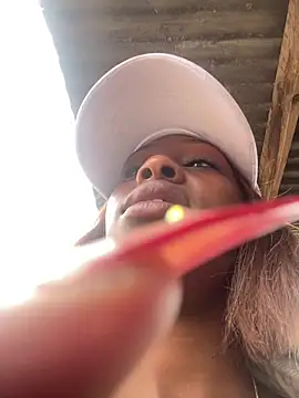 SP1CY MOMMY online show from December 2025 05:07:01 AM