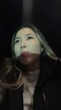 limkiss online show from November 2025 12:16:02 PM