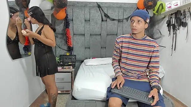 DamianandEva online show from November 2025 11:58:02 AM