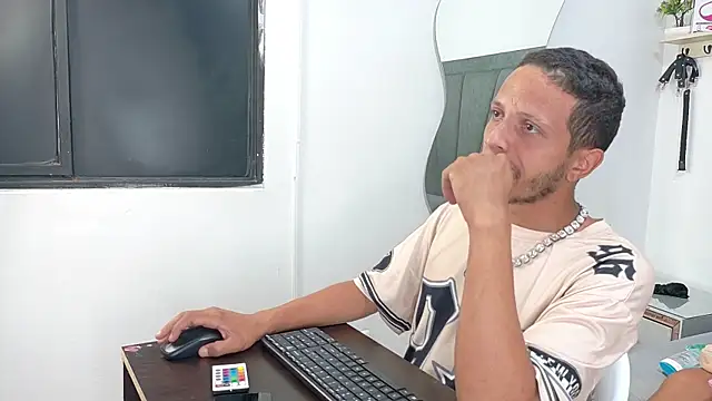 Snapshot of DamianandEva chatting on July 2026 12:49:02 PM DamianandEva online show from July 2026 12:49:02 PM