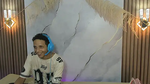 DamianandEva online show from May 2026 01:26:01 PM