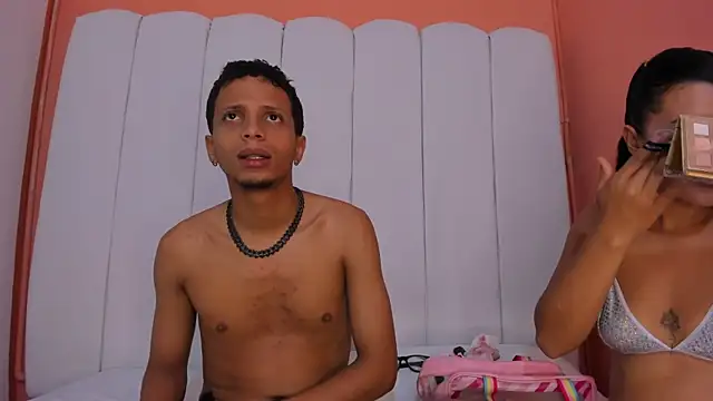 DamianandEva online show from January 2026 12:44:02 PM