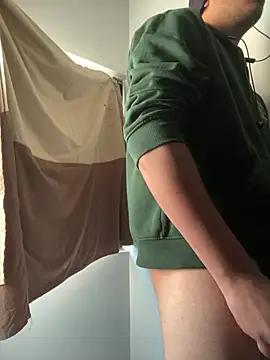 FlashyOcean53 online show from February 2026 05:29:01 AM