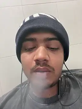 FlashyOcean53 online show from February 2026 01:16:02 AM