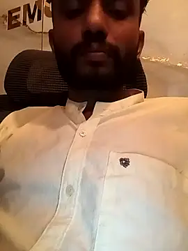 Advance01 online show from November 2025 07:07:02 PM