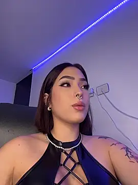 Raven DeVille online show from April 2026 08:00:02 AM