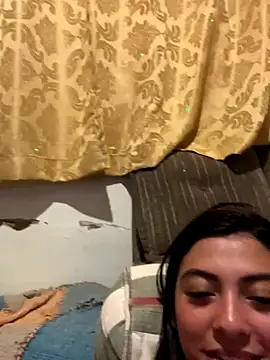 Snapshot of NovinhaBonequinha chatting on November 2025 03:57:02 AM NovinhaBonequinha online show from November 2025 03:57:02 AM