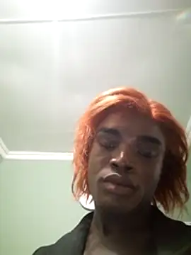 Lucile Carrie online show from November 2025 03:21:02 AM