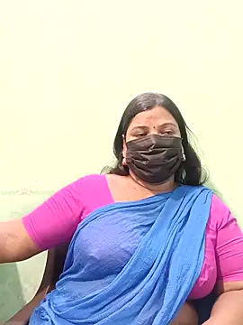 Snapshot of tamil_Nithya_J chatting on April 2026 09:46:02 AM tamil Nithya J online show from April 2026 09:46:02 AM