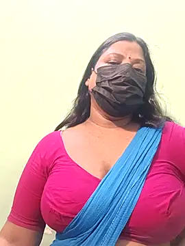 Snapshot of tamil_Nithya_J chatting on May 2026 05:05:01 PM tamil Nithya J online show from May 2026 05:05:01 PM