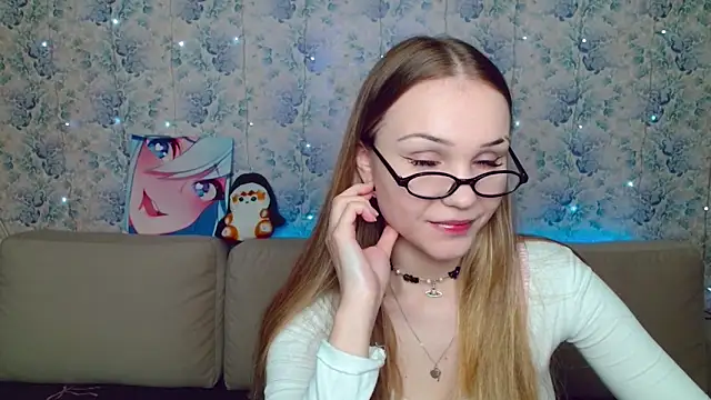 Snapshot of phreshgirlswag chatting on November 2025 12:37:02 AM phreshgirlswag online show from November 2025 12:37:02 AM