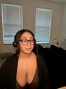 Snapshot of minha_baby chatting on November 2025 01:26:02 PM minha baby online show from November 2025 01:26:02 PM