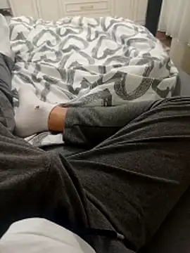 expenser37 online show from November 2025 12:04:01 AM