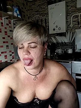 MilkySky online show from November 2025 09:41:01 PM