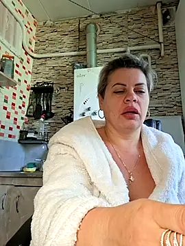 Snapshot of MilkySky chatting on June 2026 08:47:01 AM MilkySky online show from June 2026 08:47:01 AM
