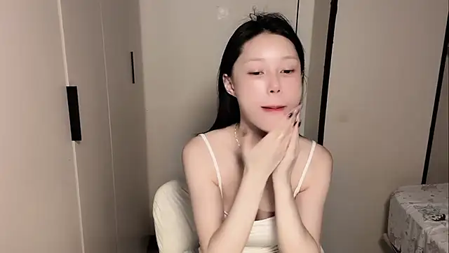 Snapshot of yuyu-33 chatting on May 2026 02:16:02 PM yuyu-33 online show from May 2026 02:16:02 PM