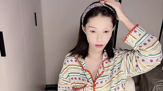 yuyu-33 online show from November 2025 01:28:01 AM