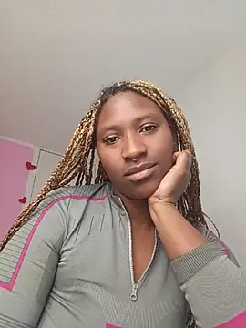 EvonyFoxxx online show from March 2026 10:36:01 PM