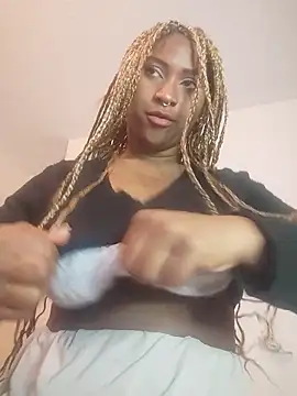 Snapshot of EvonyFoxxx chatting on January 2026 12:03:02 AM EvonyFoxxx online show from January 2026 12:03:02 AM