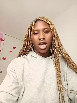 Snapshot of EvonyFoxxx chatting on March 2026 04:09:02 AM EvonyFoxxx online show from March 2026 04:09:02 AM