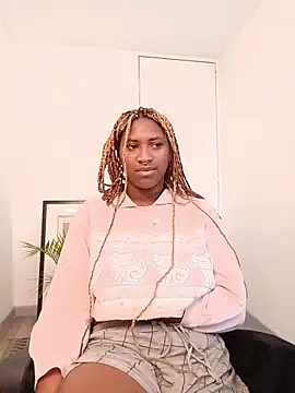 Snapshot of EvonyFoxxx chatting on February 2026 05:33:01 PM EvonyFoxxx online show from February 2026 05:33:01 PM