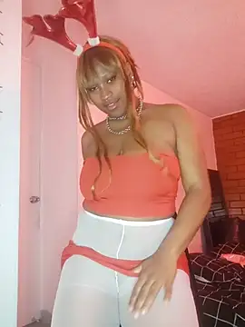 EvonyFoxxx online show from December 2025 12:26:02 AM