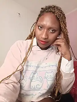 Snapshot of EvonyFoxxx chatting on June 2026 03:55:02 AM EvonyFoxxx online show from June 2026 03:55:02 AM