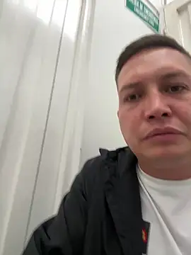 Snapshot of NathanielLux29 chatting on November 2025 08:24:02 PM NathanielLux29 online show from November 2025 08:24:02 PM