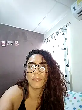 Snapshot of ROSALIAFILL chatting on October 2025 08:50:02 PM ROSALIAFILL online show from October 2025 08:50:02 PM