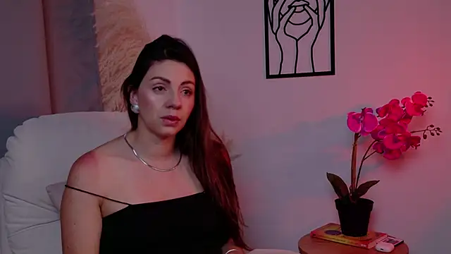 SeleneNova online show from April 2026 04:13:02 PM