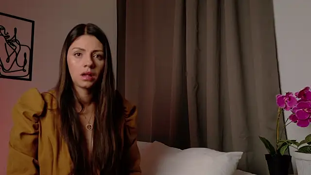 SeleneNova online show from February 2026 06:08:01 PM