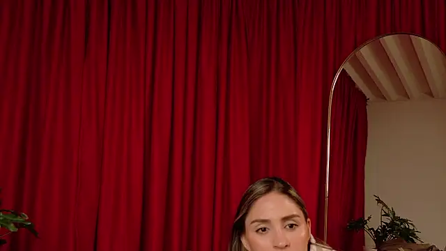 VictoriaNova  online show from March 2026 07:18:01 PM