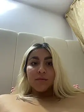 Elina Hills online show from December 2025 02:38:02 AM